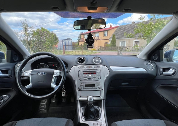 Ford Mondeo cena 17900 przebieg: 183000, rok produkcji 2010 z Węgorzyno małe 37